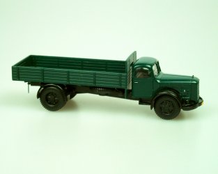 1951 Truck706R valník/dropside truck (dark green)