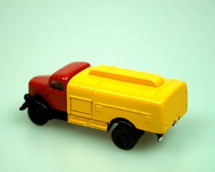 1939 Petrol Tanker (red/yellow)